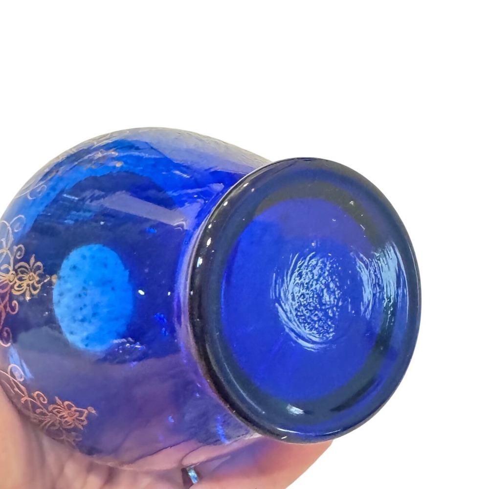 Vintage Cobalt Blue‎ Glass Vase with Gold Encrusted Floral Filigree 5.25in - Picture 6 of 10